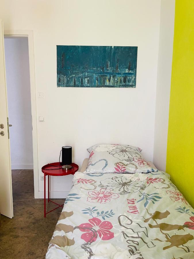 Zentrale Ruhige Ferienwohnung In Берлин Екстериор снимка