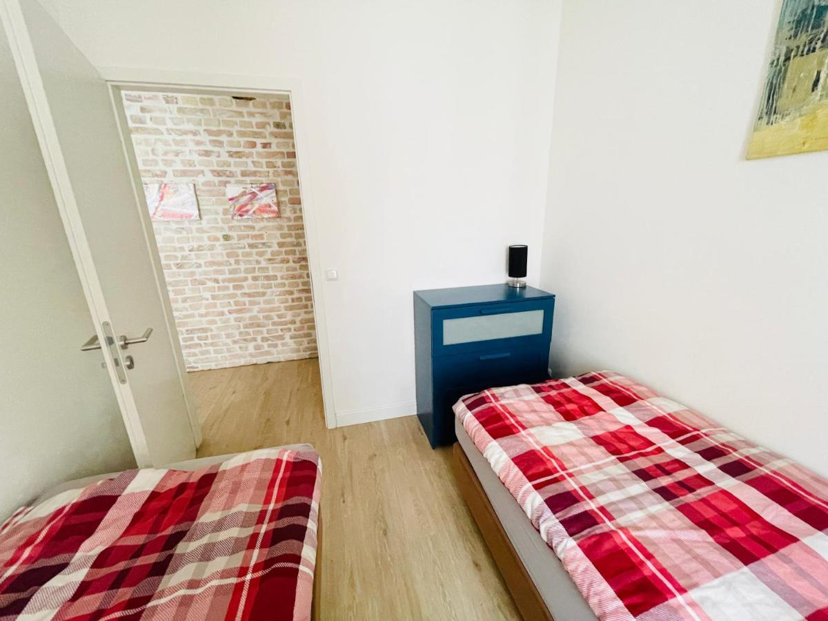 Zentrale Ruhige Ferienwohnung In Берлин Екстериор снимка
