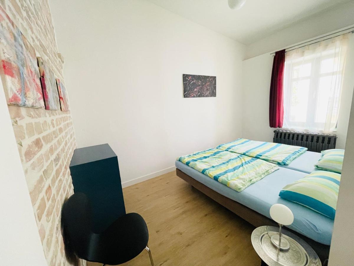 Zentrale Ruhige Ferienwohnung In Берлин Екстериор снимка