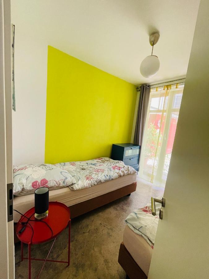 Zentrale Ruhige Ferienwohnung In Берлин Екстериор снимка