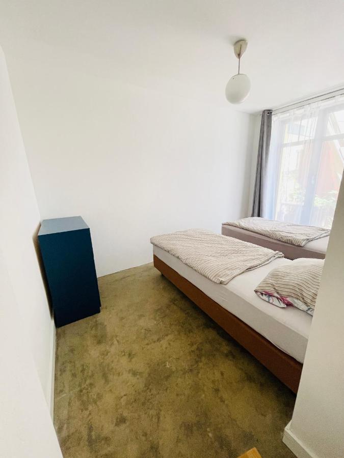 Zentrale Ruhige Ferienwohnung In Берлин Екстериор снимка